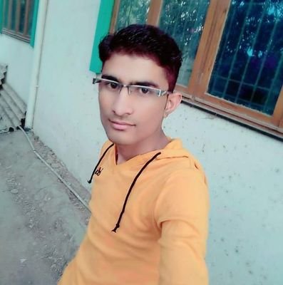 RameshC61603587's profile picture. Busy😏