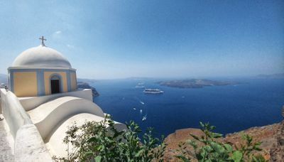 Providing hints and tips to the magical island of Santorini. From sunsets to secret beaches, family run tavernas and wineries, its all here. Uncovered.