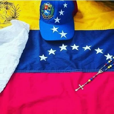 Venezolano, creyente, Hijo de Dios. confiando en su promesa que pronto mi 🇻🇪🇻🇪🇻🇪 va ser libre pronto. Amen ..... INSTAGRAM @jose.angel.barrios