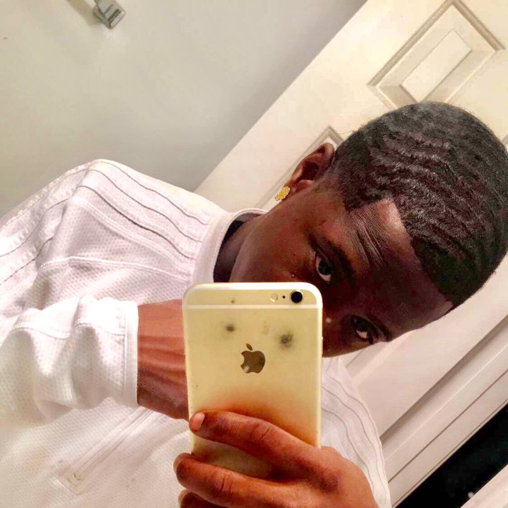 Name Vaye But you Girl Calling Me Kevin ......Fuck The Non Sence Im Tryna Make Cents