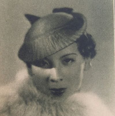 1930sclothing's profile picture. 