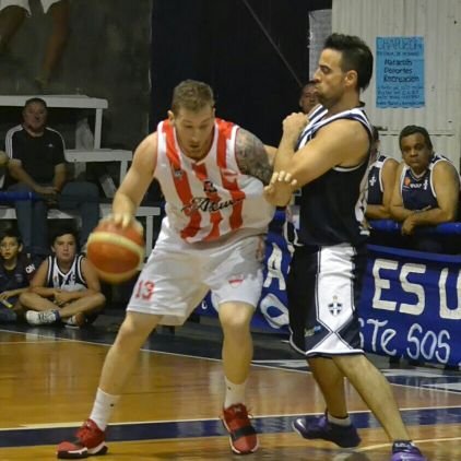 jugador de basquet profesional