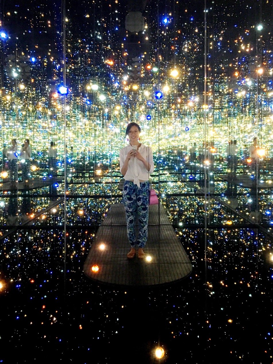 strawbeemochi's profile picture. 