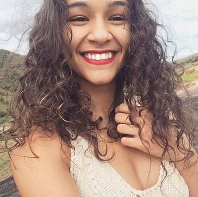 pietragcl's profile picture. Sigo de volta 😘