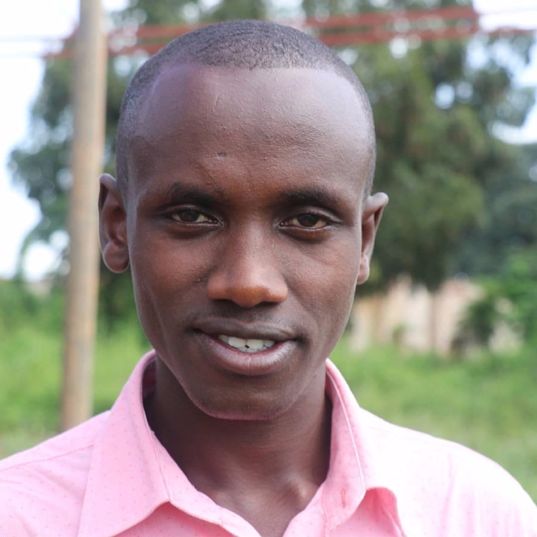PHP Developer (#CodeIgniter), Father of family and Preacher