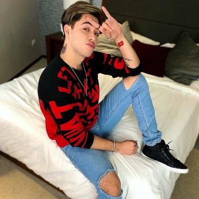 AgostinaBazan7's profile picture. Música