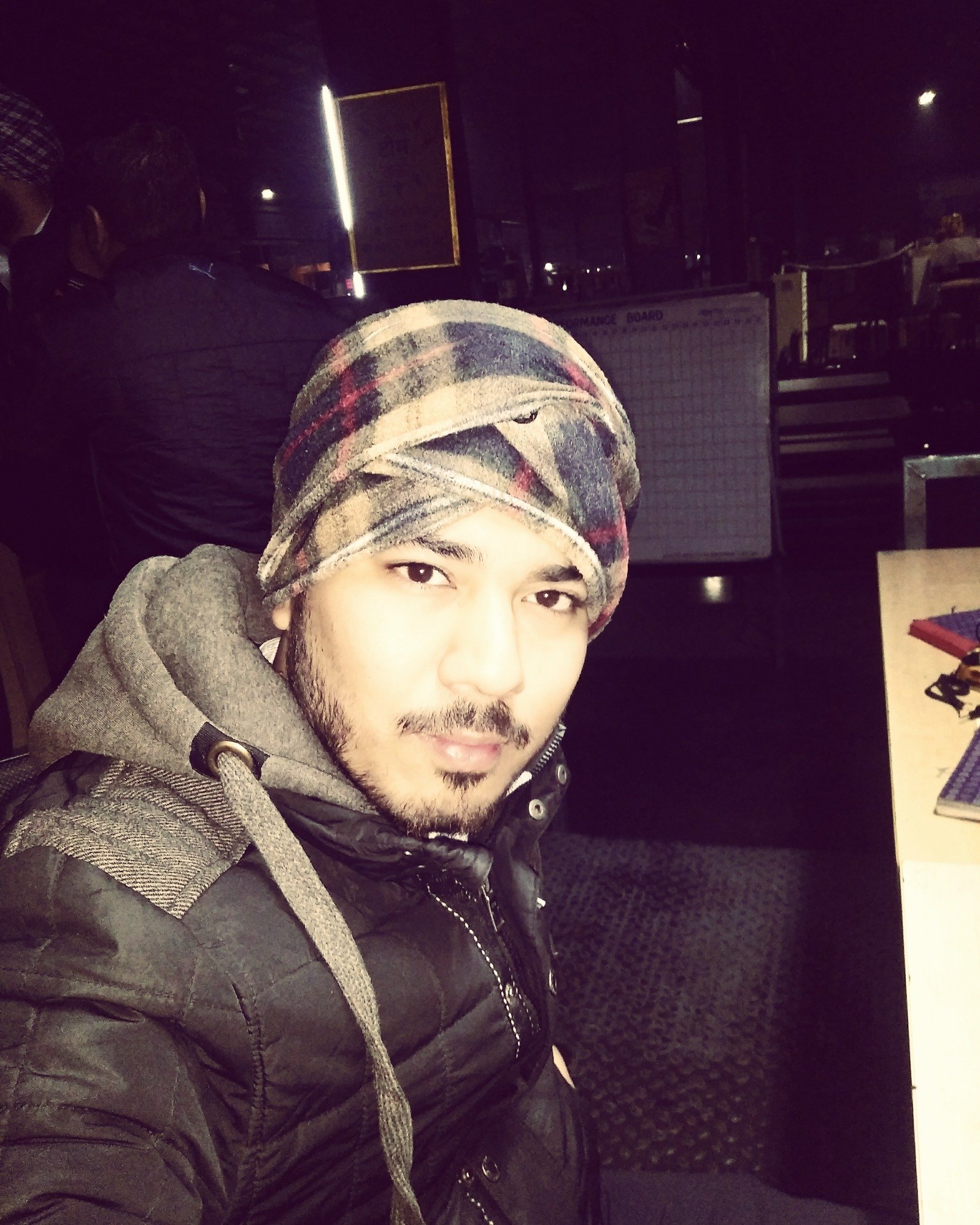 Bhartiya naagrik| Bhole ka bhakt| Supersaiyan banane ki chahat| Karyarat in Unilever as Yantriki Engineer| Hate awws and laws !!!!!
https://t.co/GRTRBLrGlJ
