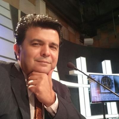 Periodista. Recalculando, por ahora... 
Conductor de Nada es lo que parece /@Universidad891 (Lunes a Viernes 9 am)