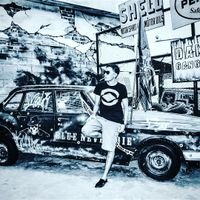 Teguh70017612's profile picture. 