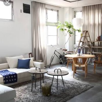 btOhWECYb9Ill19's profile picture. 家