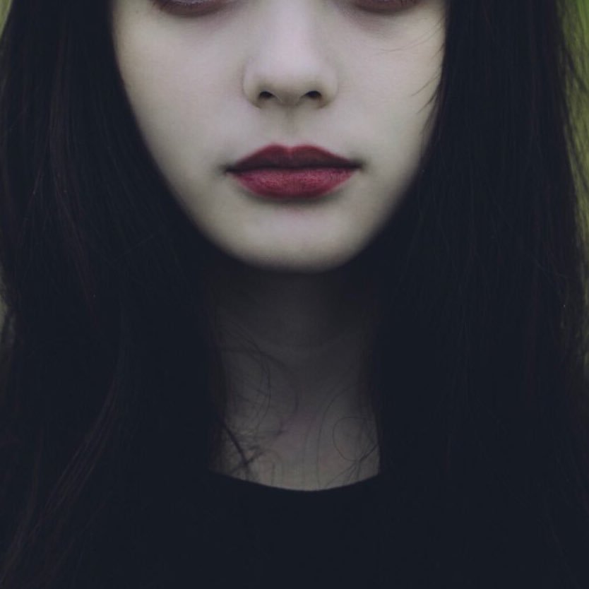 Twitter પર 6 0 ブルー 浮かないけど可愛い色のカラコンを探していて 写真のカラーが理想的です 大きすぎずピンクメイクにも合いそうなので使ってみたいです