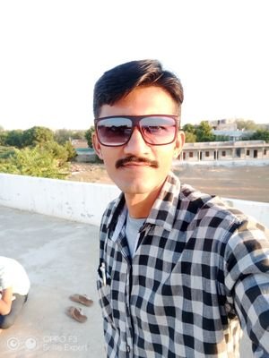 BharatK15626759's profile picture. Life is beautiful😎