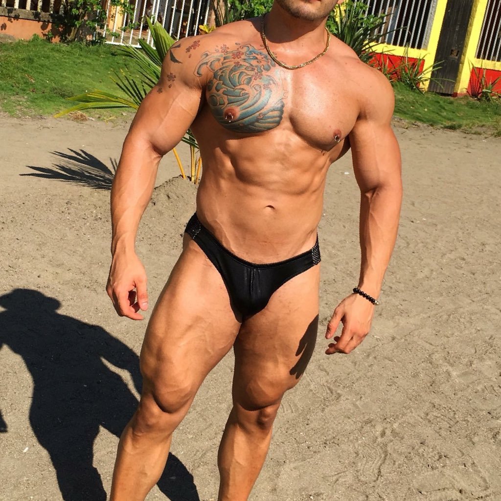 age 18plus ONLY. 26 year old muscle-wrestler xxx bi speedo wearing muscle guys looking to party, show off dick, and have fun! vers here. i barely wear clothes.