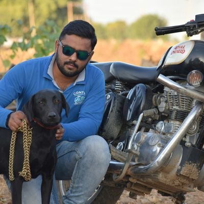 RaviBoricha11's profile picture. Royal