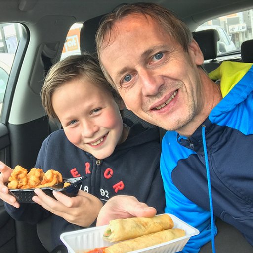 Ex-zaalvoetballer, ex-zaalvoetbalcoach. Ooit(2010) Nederlands kampioen zaalvoetbal, beker en supercup winnaar. Maar het zaalvoetbal lijkt op sterven na dood.