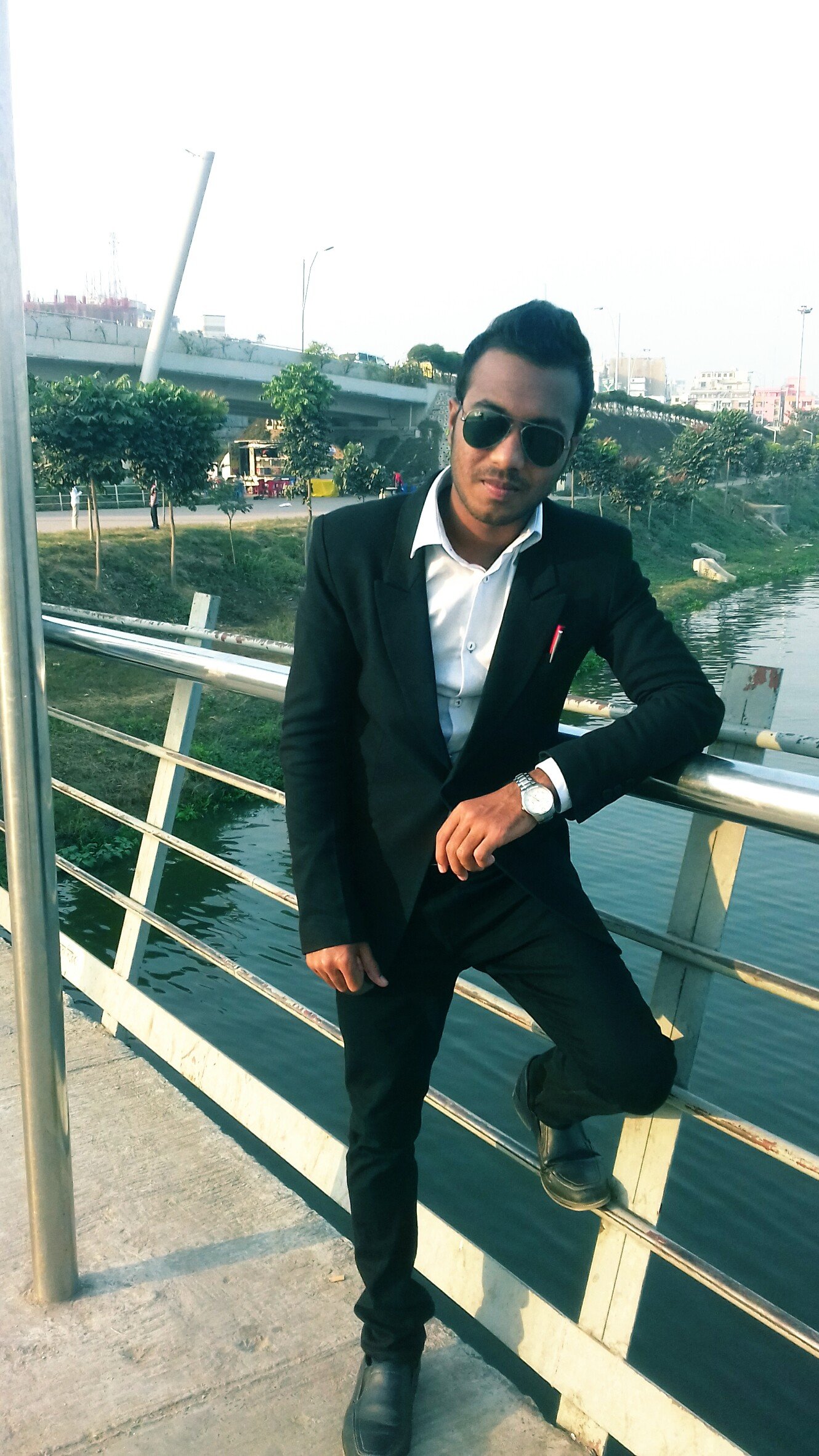 I am a professional network admin as well as a system admin.