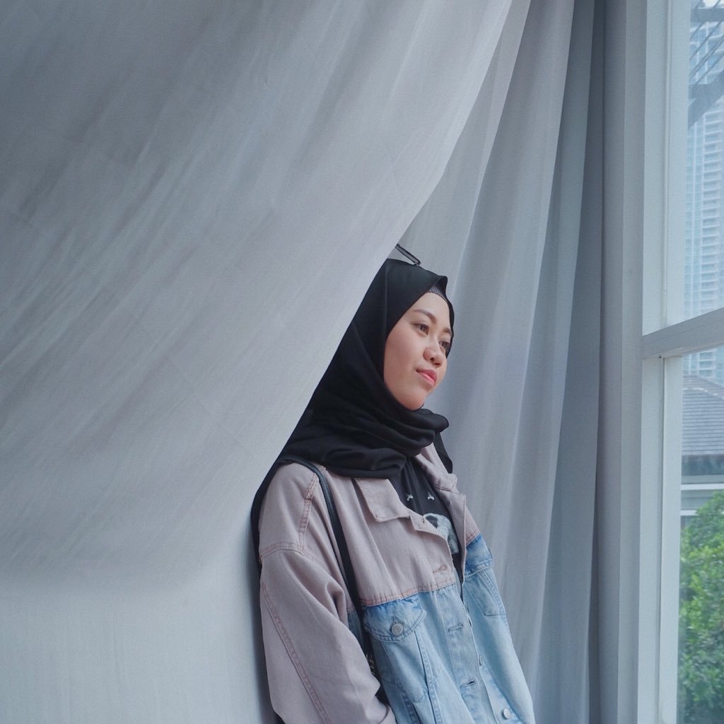 nabillavy's profile picture. 