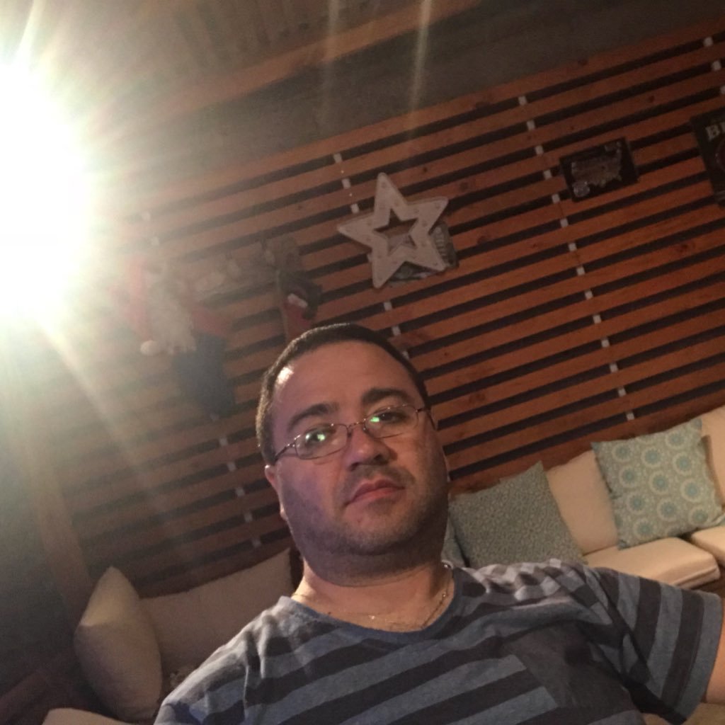 chugeat's profile picture. Casado con Carolina Llanos tengo tres hijos Independiente, si se puede llamar así, pertenezco a la 21cia CBS