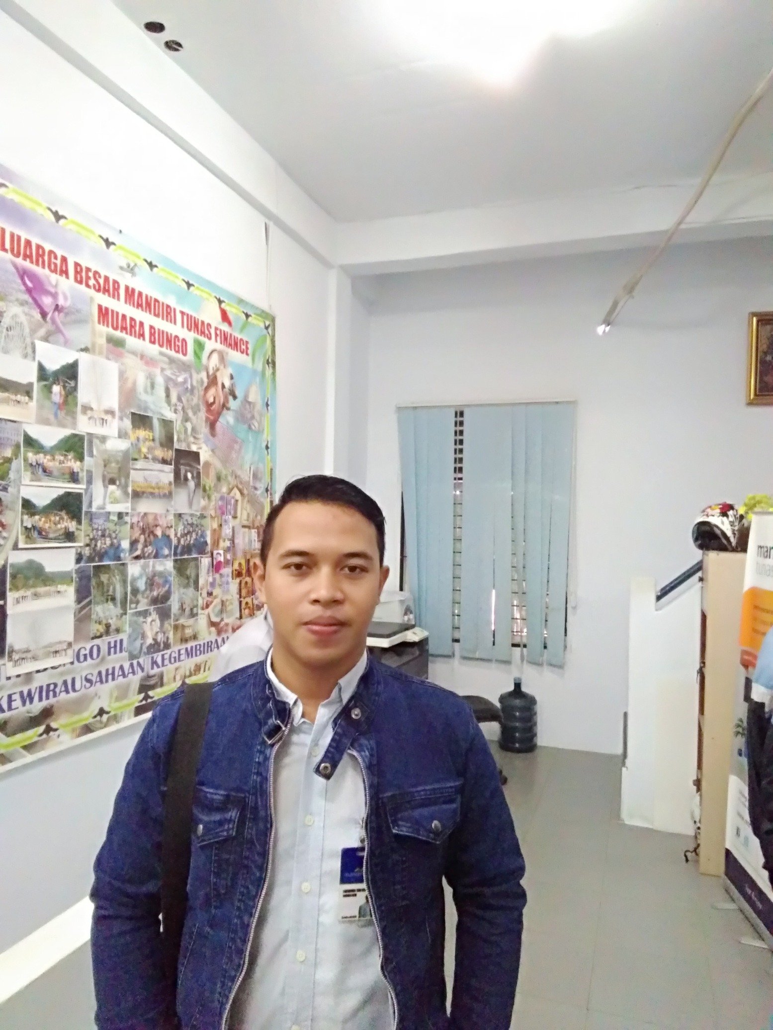 HendZi_rt006's profile picture. Trading forex