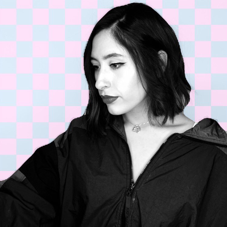 julieezamora's profile picture. wassup