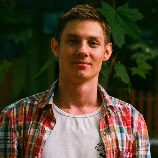 r_anistratenko's profile picture. iOS Developer💻