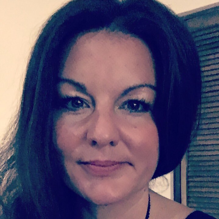 Founder at social+GOOD. Digital Director. Digital Nomad. Yoga & Feminine Movement trained. #creativity #love #purpose