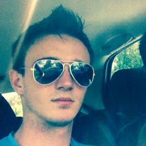 joshuavestic's profile picture. Dancer, math student, Hulk.