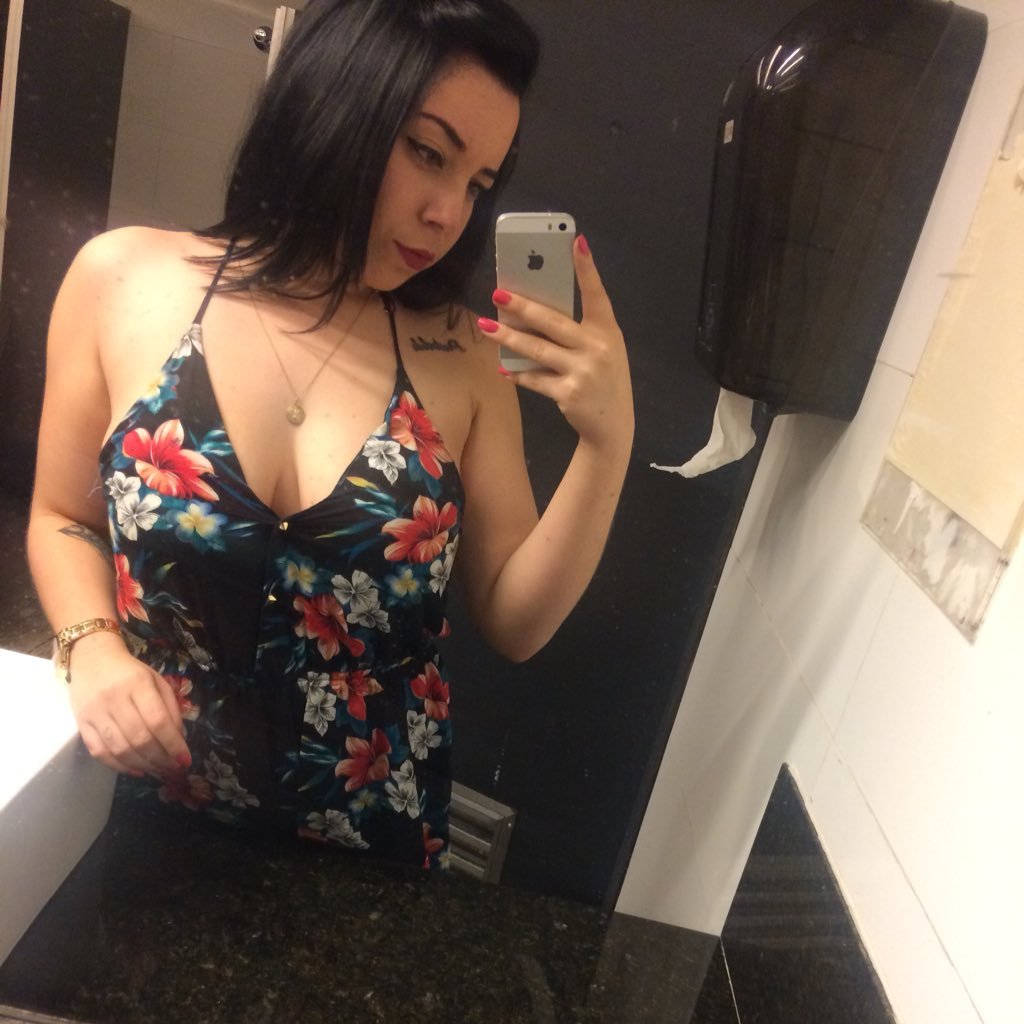 Call_ssz's profile picture. 