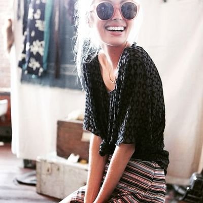 FemmeFashionist's profile picture. Every thing about women's fashion, focusing on different styles and products that match.