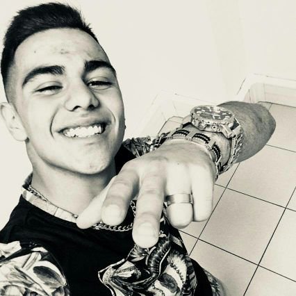 namorando 👑💪 Rio tinto 👑👑 super dragões 💙💪 mma & Futsal 👊⚽ 17y 👌👏 car lovers 👌🚗🚓 rap 👌😍