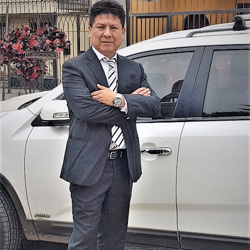 Administrador de Empresas, melomano, amante de la tecnología, incansable soñador. Pro familia y vida, defensor de la democracia, animal lover y celeste de 🩵