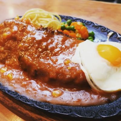 創業55年ハンバーグステーキ専門店   営業時間 11:00〜22:00（LO)定休日 木曜日 電話番号 03-3339-0919 ＪＲ中央線【高円寺駅】北口 徒歩２分 席数12席（カウンター12席） 全席禁煙🚭 駐車場無 近隣コインパーキングあり