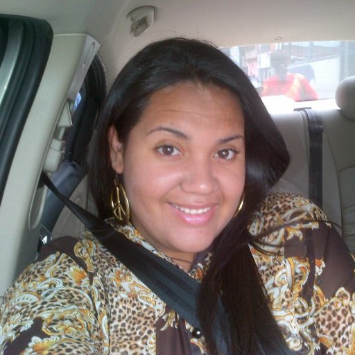 Periodista venezolana, creyente en Dios, amante de los animales, total en contra de cualquier maltrato.