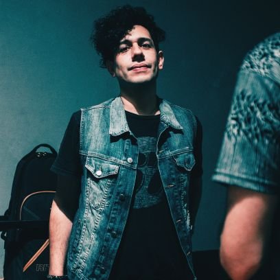 gerardofarez's profile picture. Voz y Synths en Gerardo Farez y La Marea Oceánica - Tecladista - Productor https://t.co/mH2LA0Y3GB…