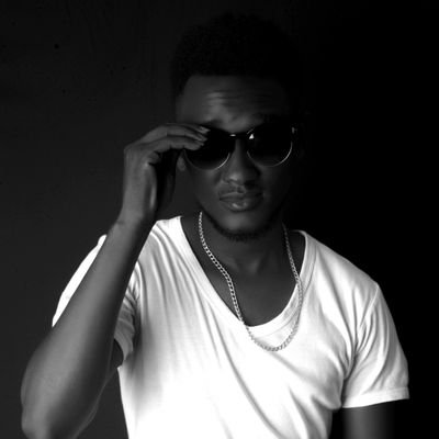 LionelHB's profile picture. Manners maketh man