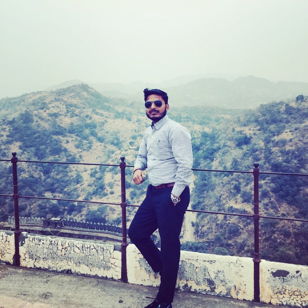 AMARDEEPSINGH26's profile picture. I m never scared..... just remind my focus on my target..... also i m very heart touching person..