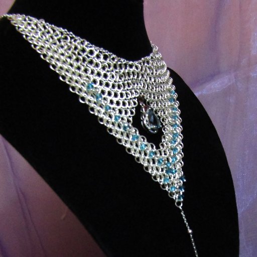 RandomElements8's profile picture. We are inspired by the Japanese concept of Wabi-Sabi. We focus on the beauty of imperfections and random aspects of nature. 
Randamu yōso ランダム要素