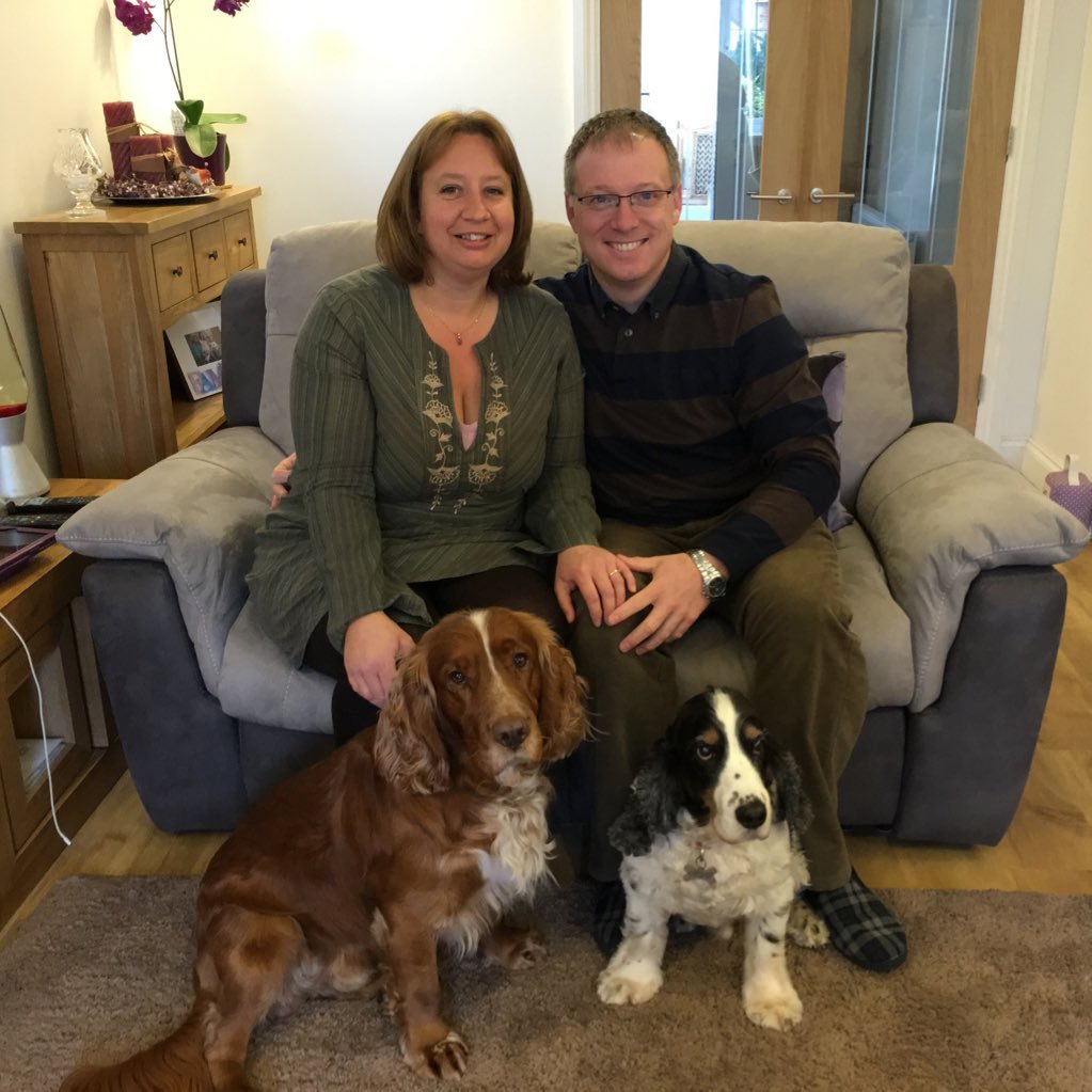 LisaStaten73's profile picture. I'm a dog walker (@walkingnwagging ). Engaged to Dave, we now only have 1 gorgeous Cocker Spaniel. Enjoy the outdoor life and country cottage walking holidays.