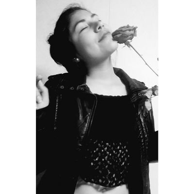 Vanesa_escriba's profile picture. G Y A L 
|#SafariHouse|Psicología♡|