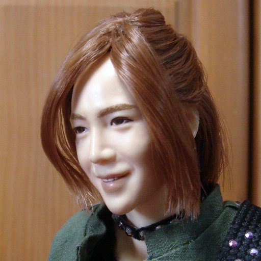 I love JKS. JKS Figureの服やウィッグ、小物を手作りして楽しんでいます。