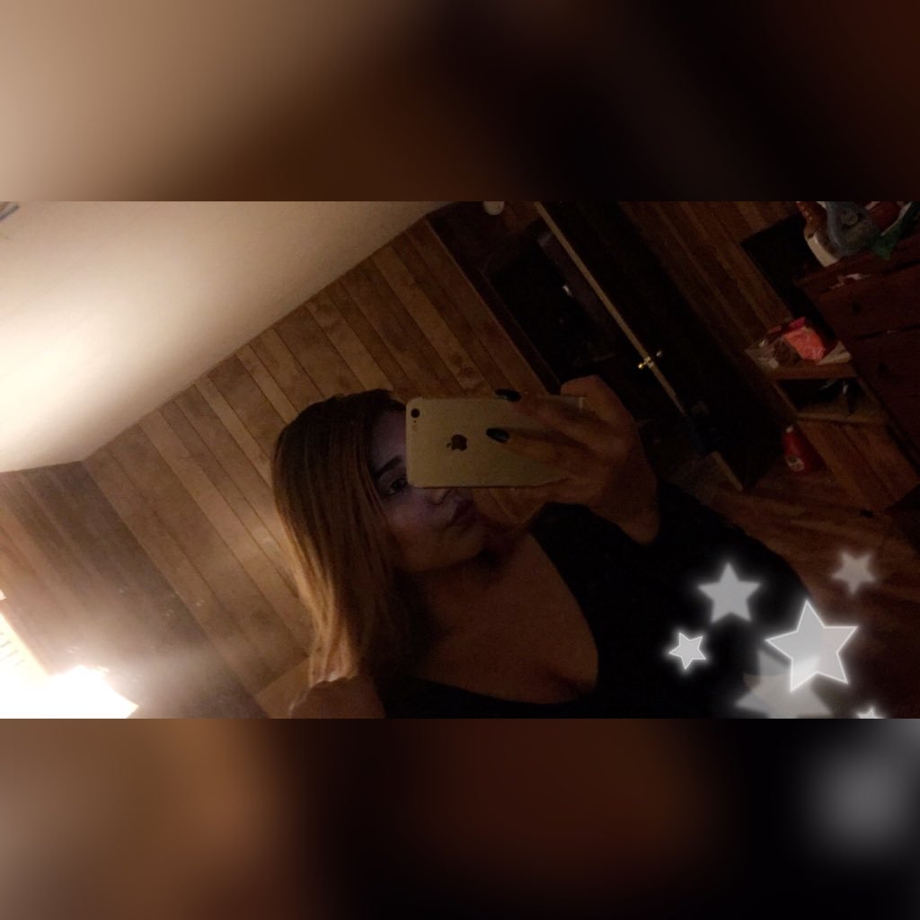 trapxbabe's profile picture. 