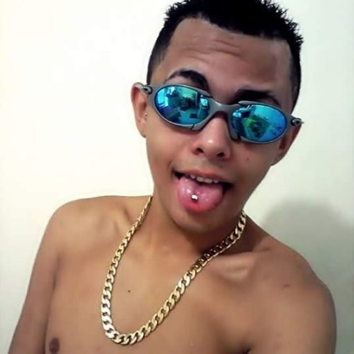 → VOCÊ TENTA ME COPIAR MAIS NÃO ADIANTA EU SOU CHAPA QUENTE ! ♫♪