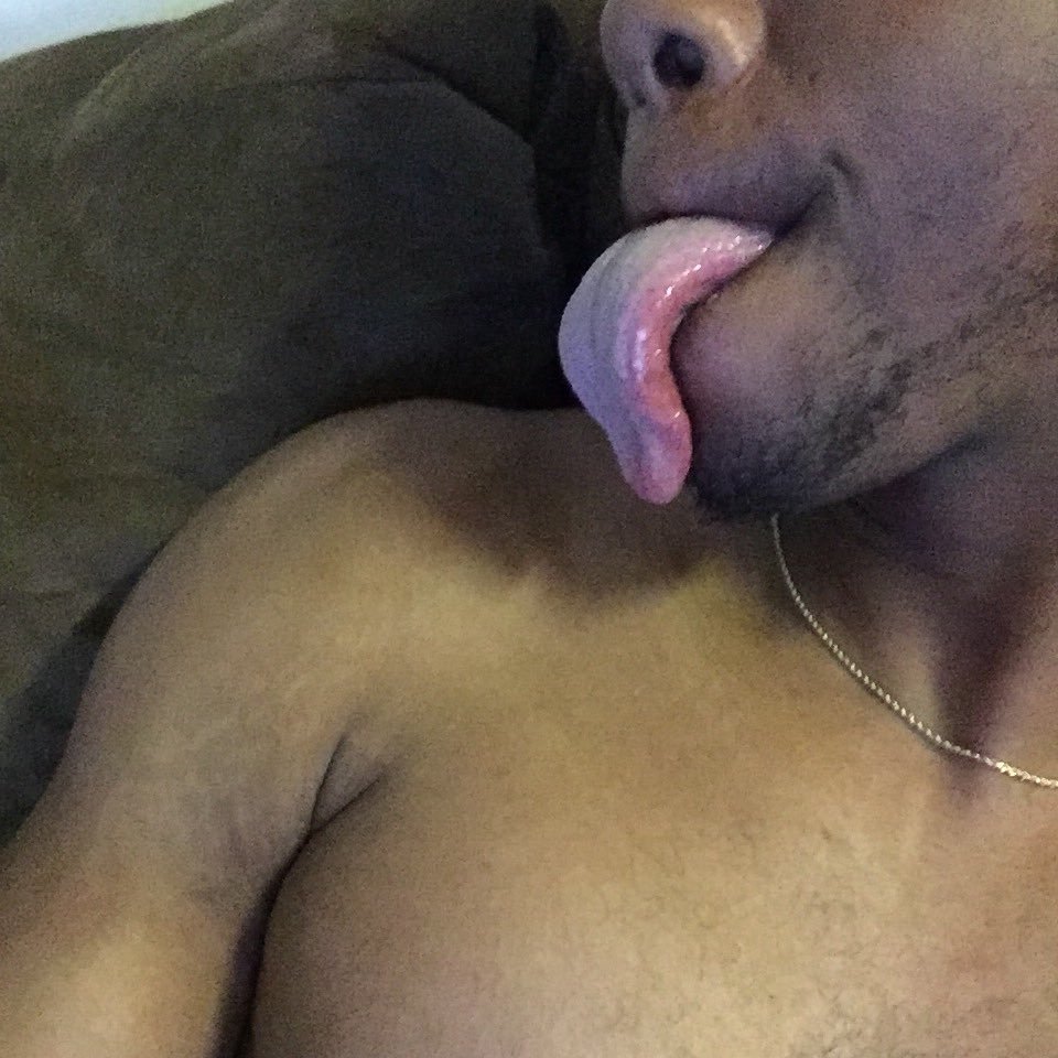 Good dick from Ms👅I love dirty talk ladies message me .... Follow me on Snapchat @hershey_d3 And a gamer🎮 PS5 Life