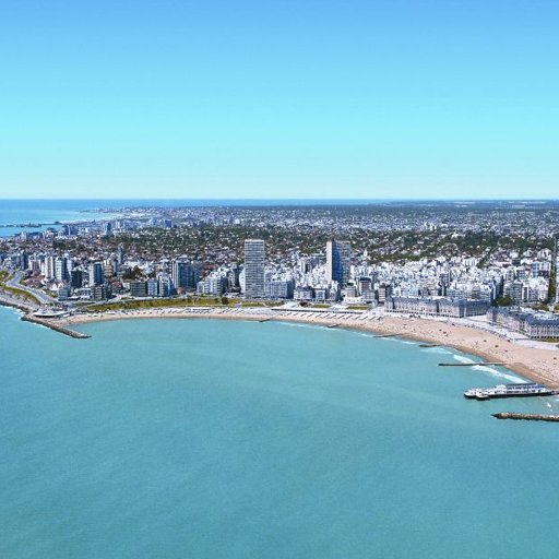 CarlosTomatis's profile picture. A los tibios nos vomita dios.