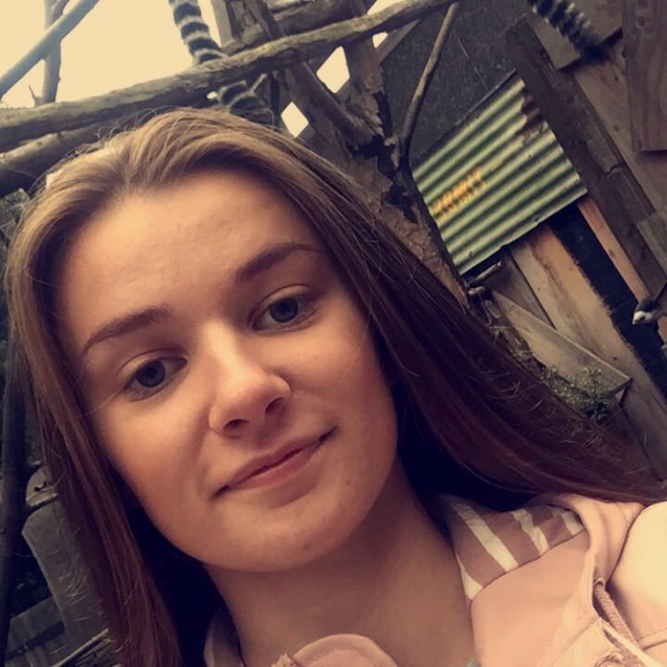 abby_cripps's profile picture. 