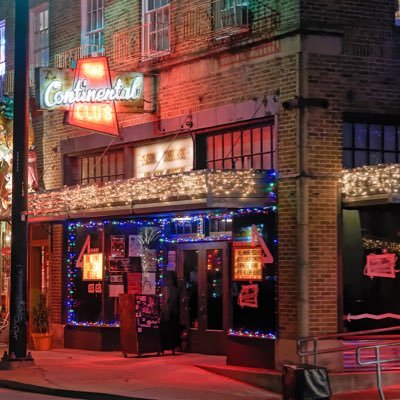 The grandaddy of all local music venues, the Continental Club has enjoyed a coast to coast reputation as a premiere club for live music in Houston since 2000.