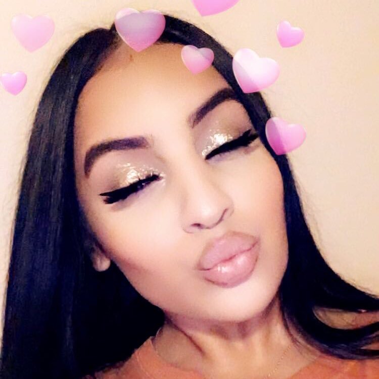 bri_0216's profile picture. *Glow *