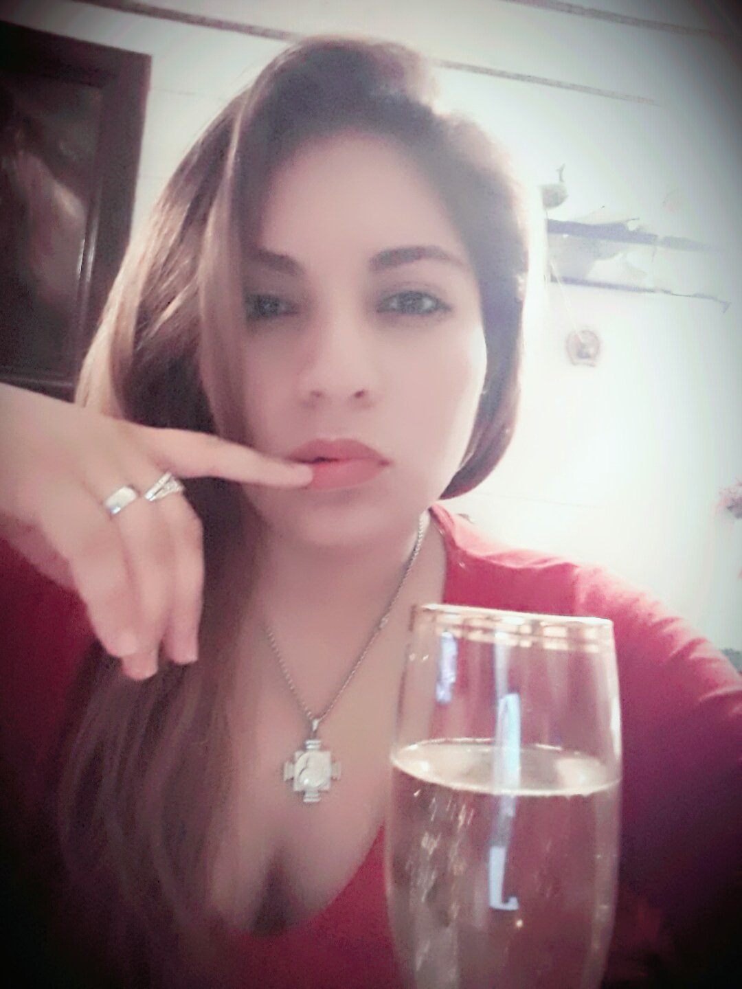 AndyJulix's profile picture. En la vida no hay que dar explicaciones, al final la gente entiende lo que kiere entender ^_~