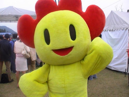 お笑い大好き。食べるの大好き。旅行大好き。宿泊懸賞大好き（2024年3件、2023年4件）。寝ること大好き😴いつも子供たち（12歳👨8歳👸🏻）と大騒ぎ。楽しいことツライ（こっちが多い）ことつぶやきます…
発達障害、自閉症スペクトラム、強迫障害の息子
おっとりマイペースで演技派女優のメガネっ娘