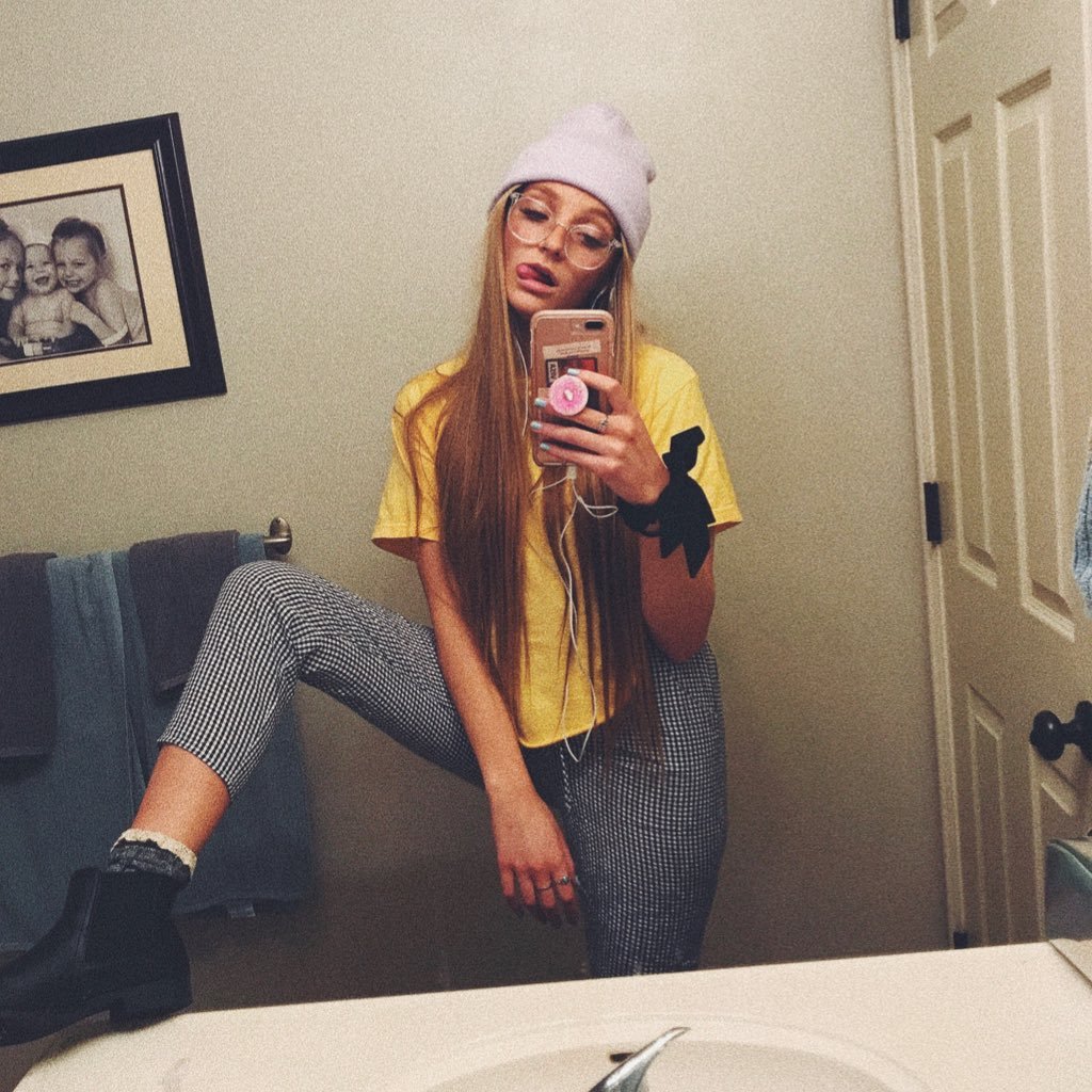 keysmi81's profile picture. lphs. snapchat: keyleesmith81